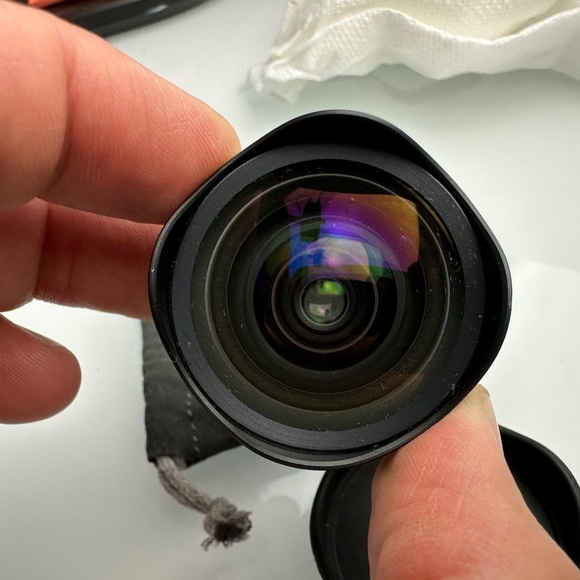 Moment Wide 18mm Mobile Lens | M-Series includes Lens cover and Bag for free - Picture 5 of 15